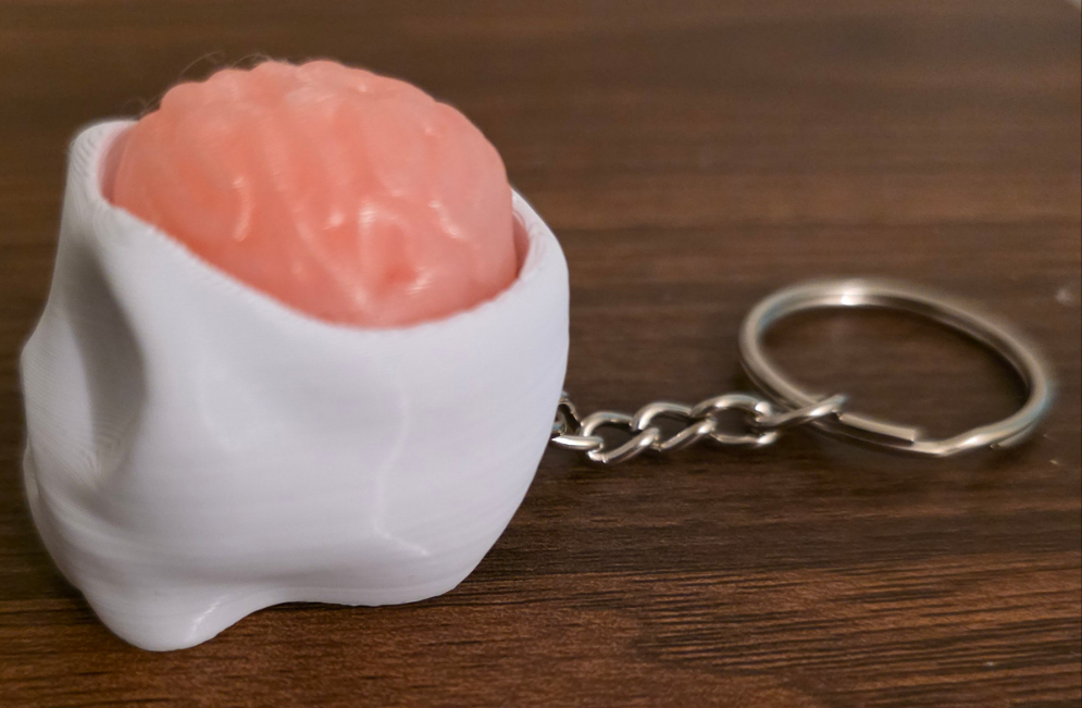 Small brain clicker keychain (glow in the dark)