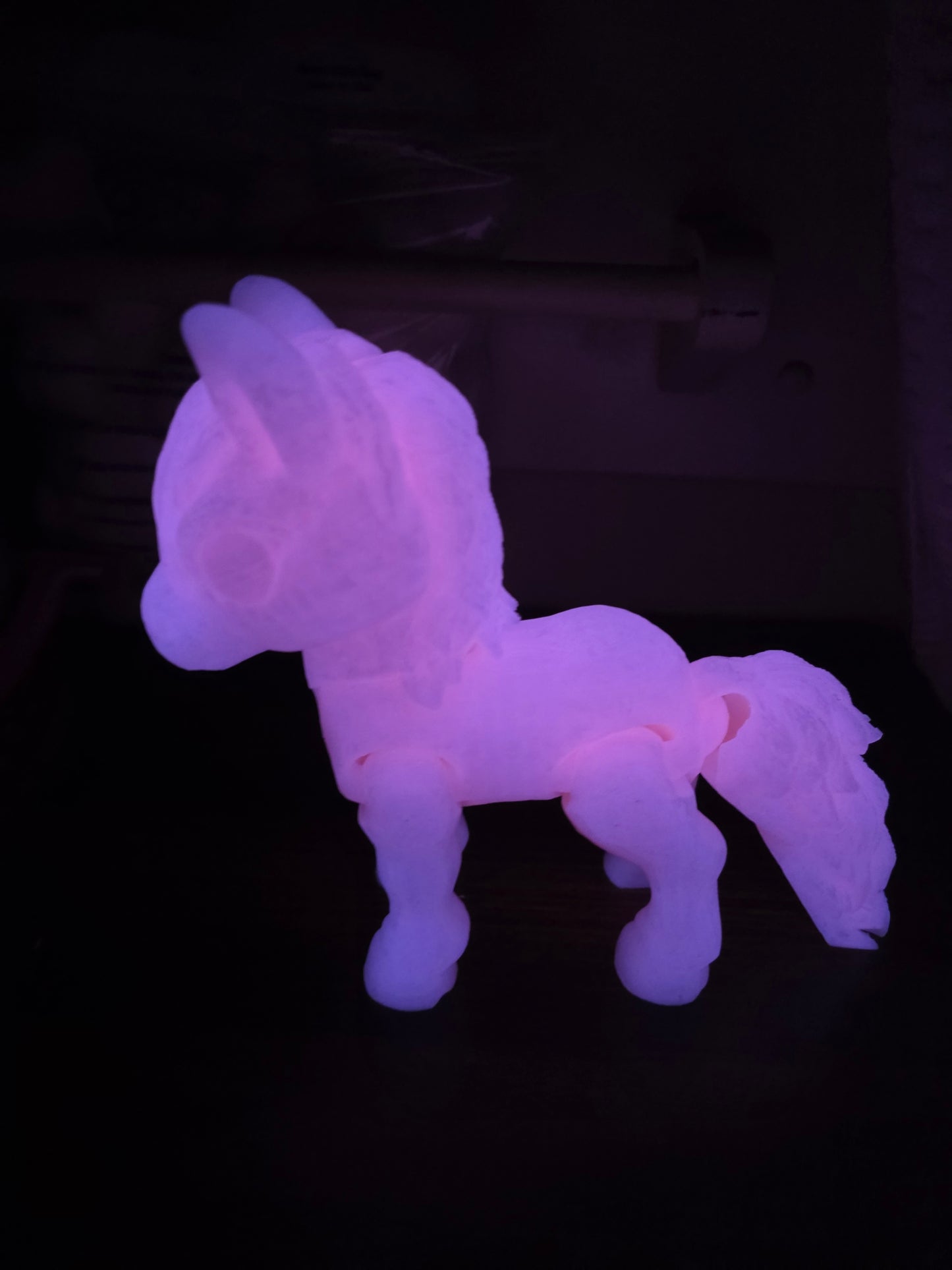 Jumbo Horse (glow in the dark) pink