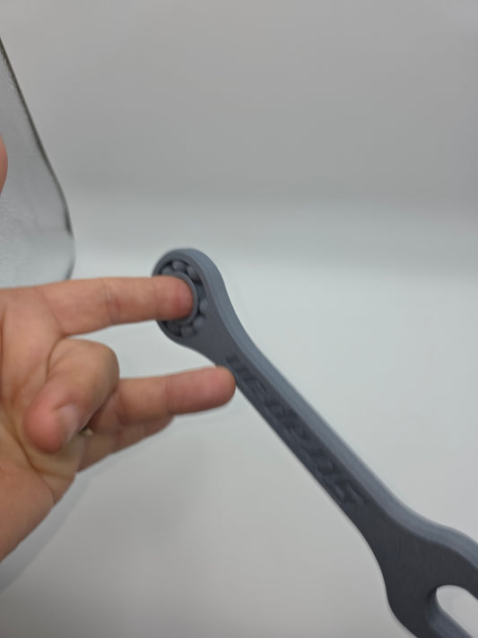 Carbon fiber spinner wrench