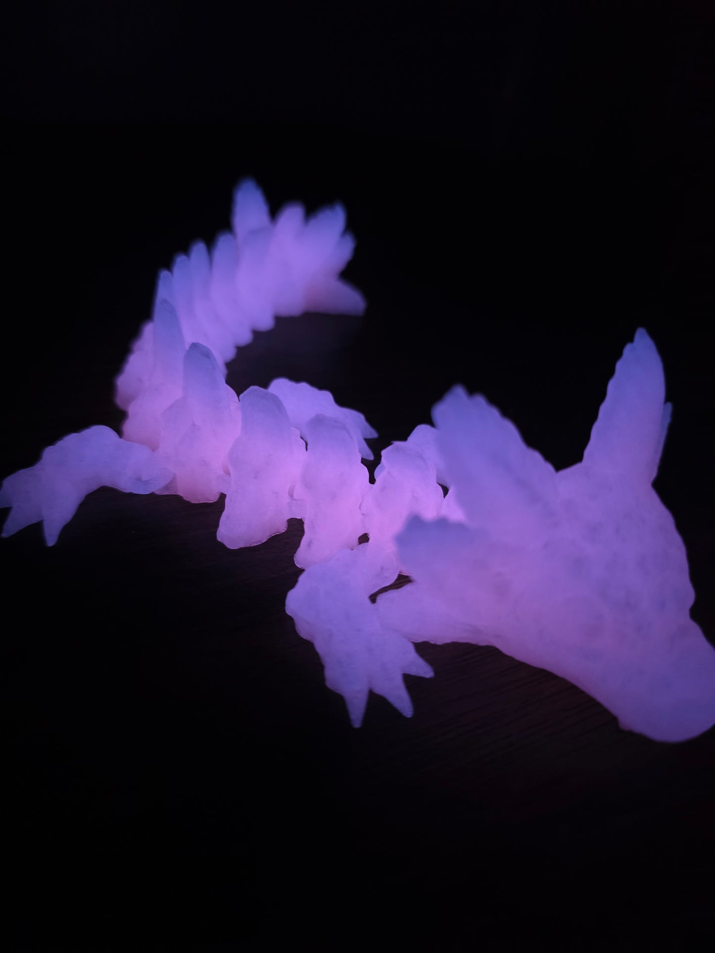 Baby Axolotl (glow in the dark) pink