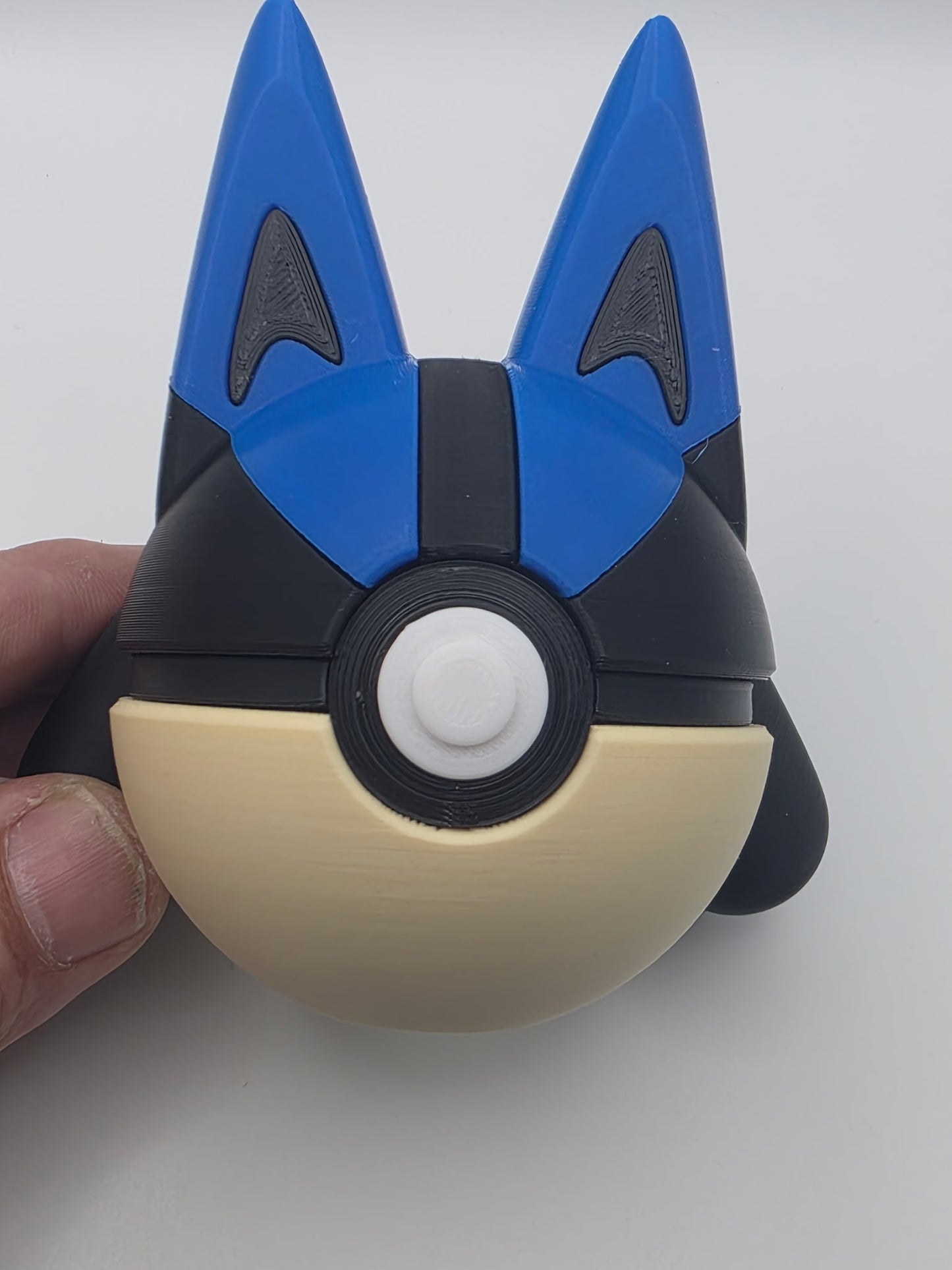 Lucario Pokeball