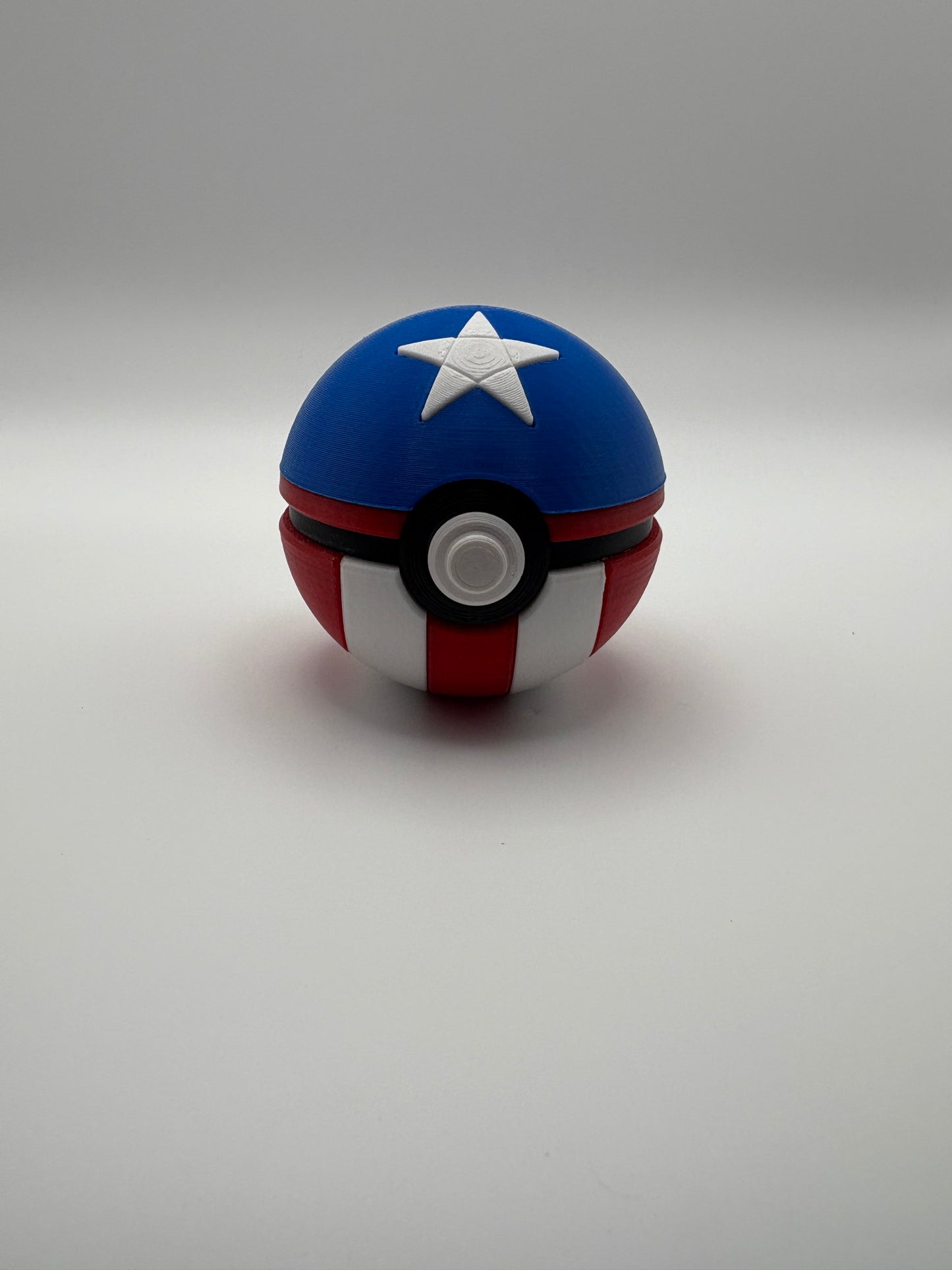 Captan America Themed Pokeball